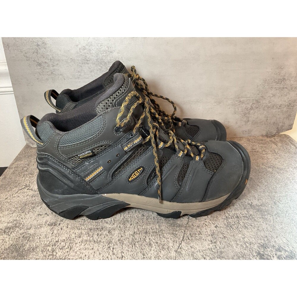 KEEN Targhee Mid Boots Mens 11 US Black Leather Waterproof Ankle Hiking Shoes